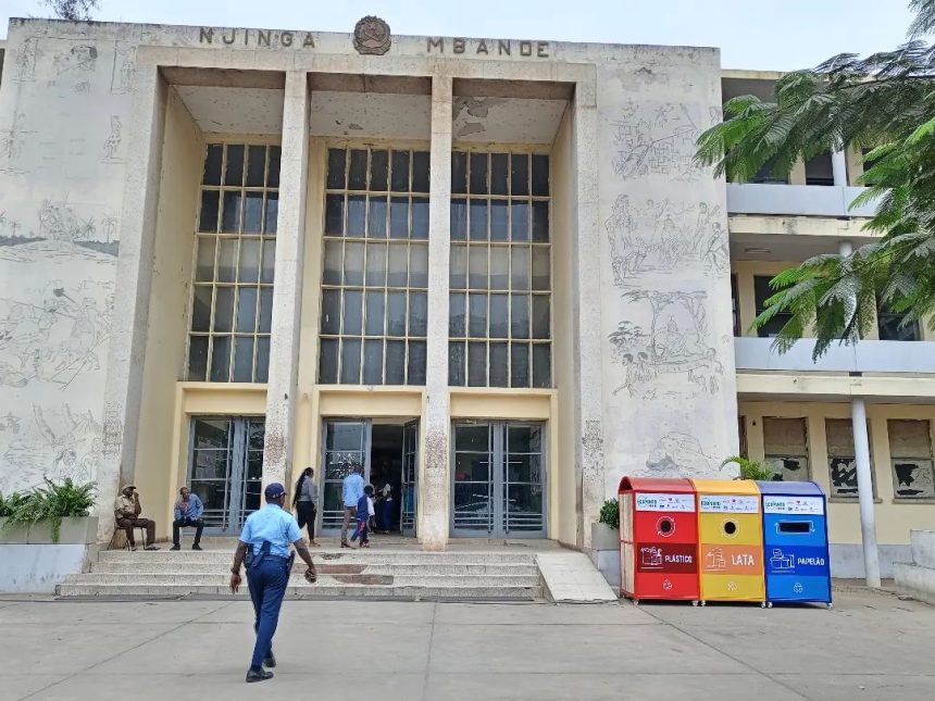 Ecoponto – Escola Njinga Mbande